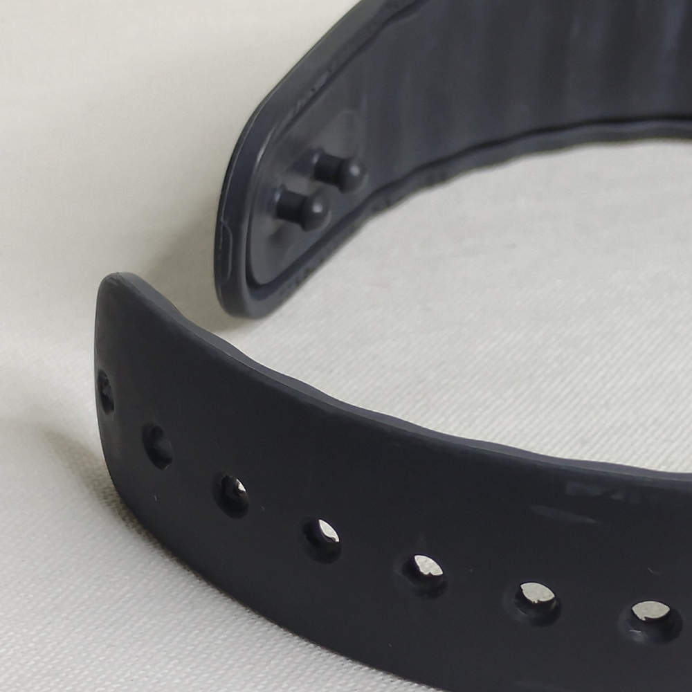 Disney Magic Bands Gray "Eric" Mickey Mouse Park Admission Band ID Bracelet - Picture 5 of 9